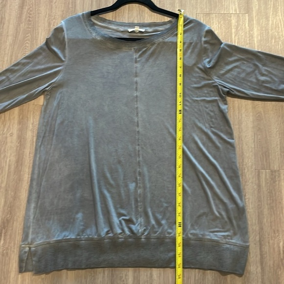Easel Women’s Shirt Medium Grey Sun Washed Distressed Boho Oversized Longline - Picture 13 of 14